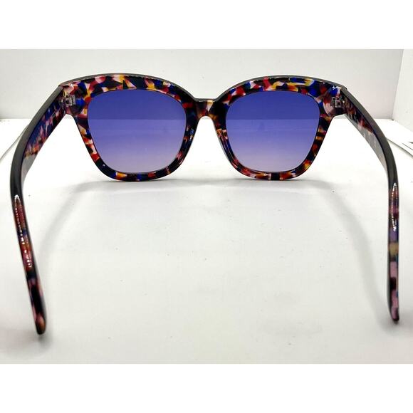 A.J. Morgan Women’s Sunglasses (lot of 2) Polarized Lenses Multicolor Frames - Picture 4 of 11